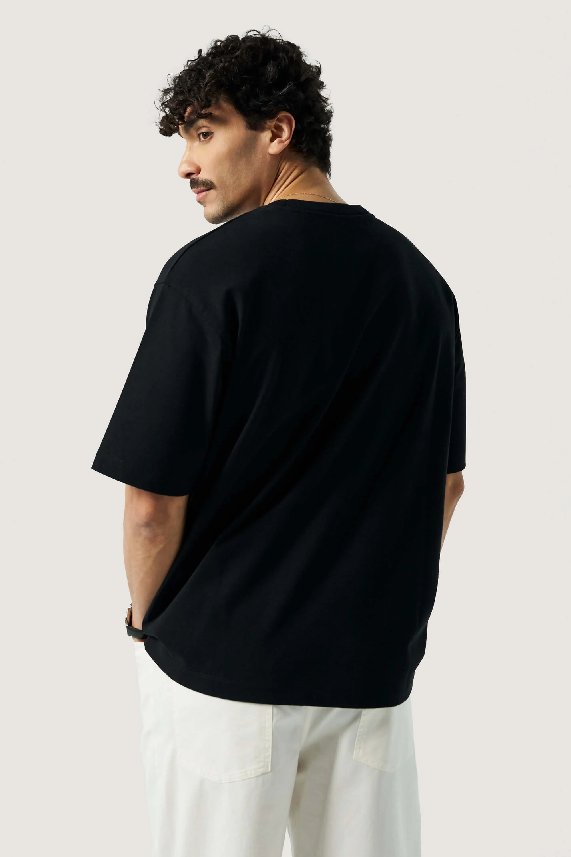 Le t-shirt oversize - Image 8